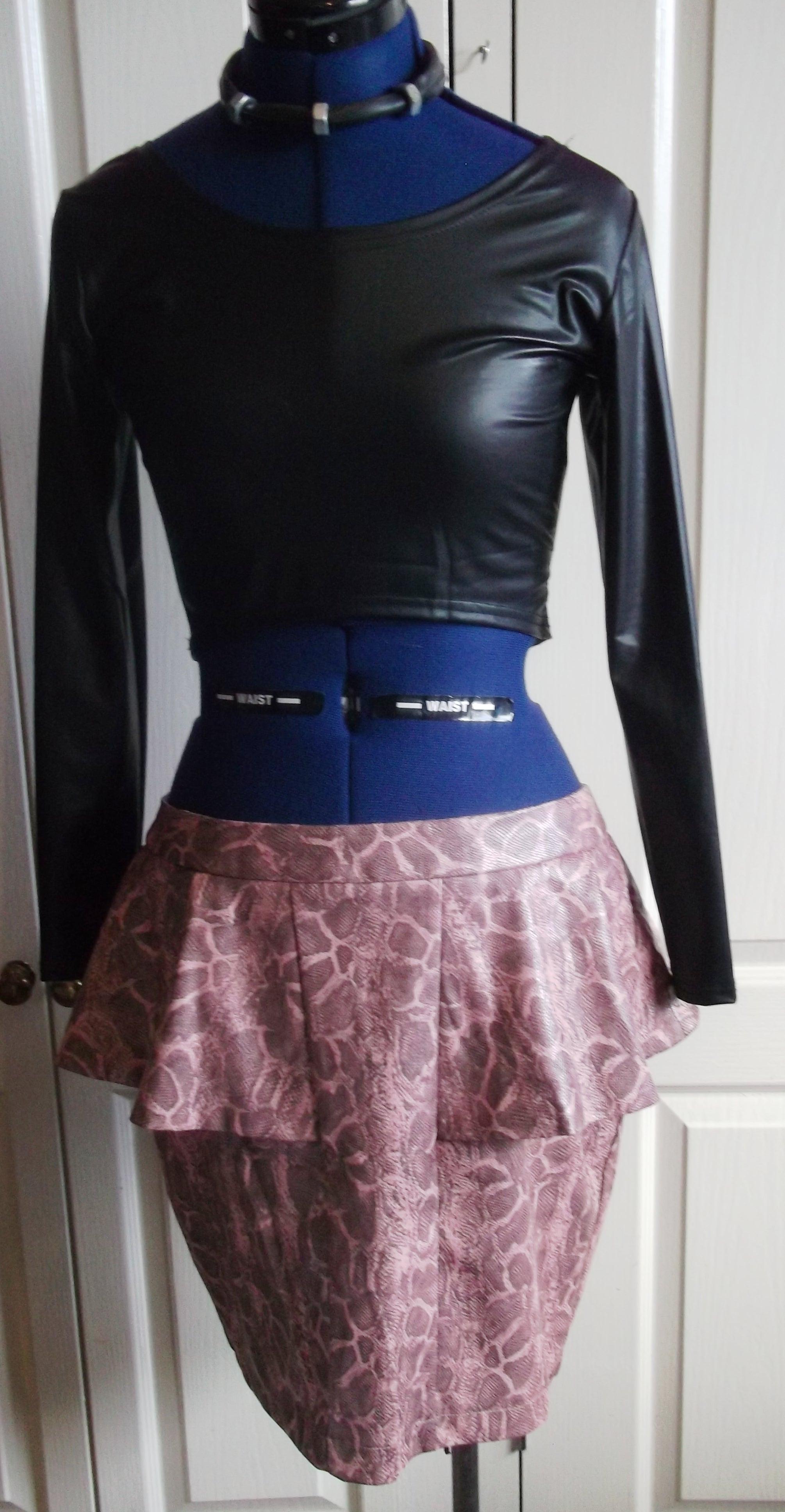 Fake snakeskin outlet skirt