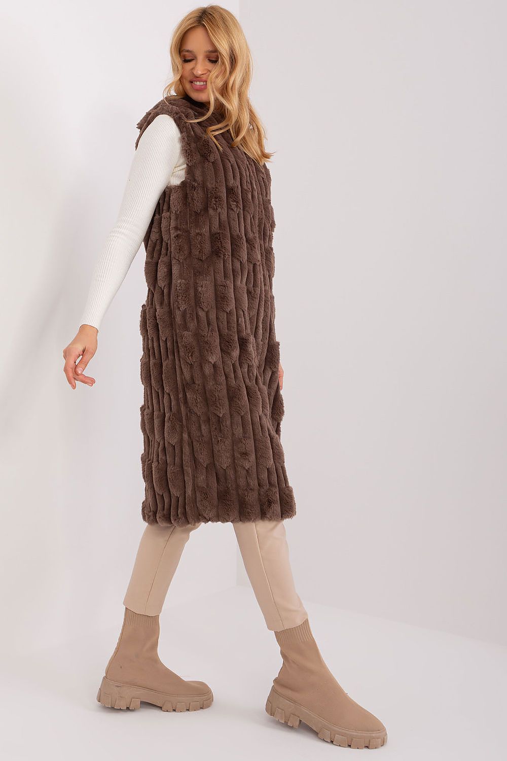 Gilet model 200522 AT AT