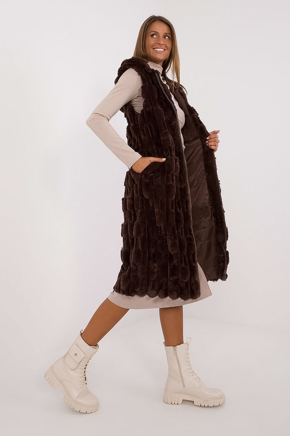 Gilet model 200522 AT AT