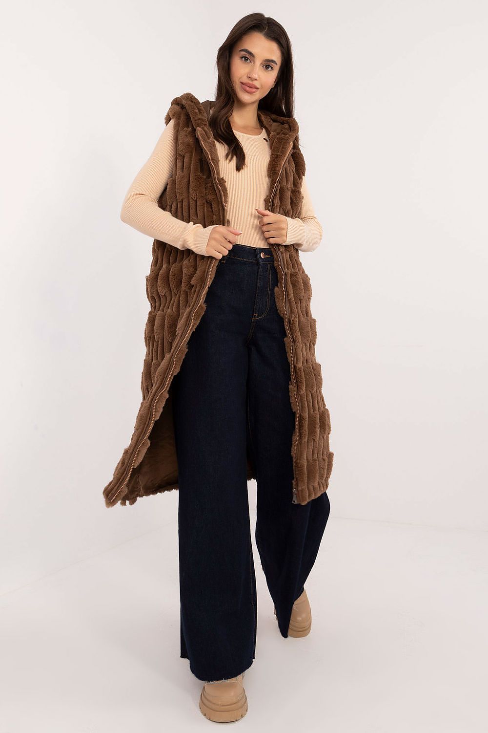 Gilet model 200522 AT AT