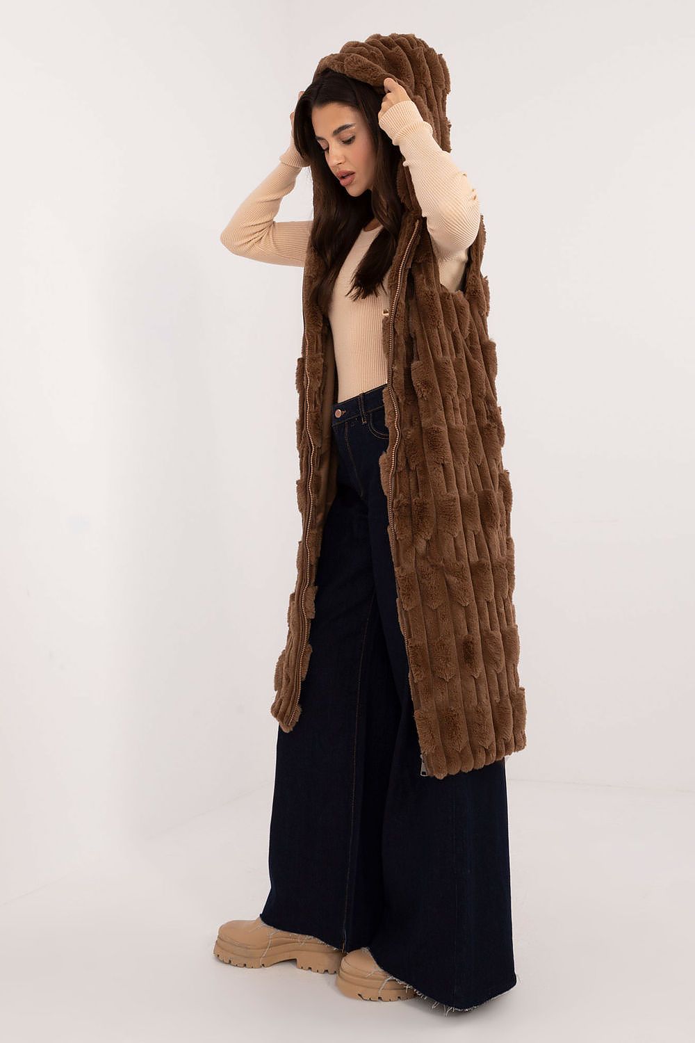 Gilet model 200522 AT AT