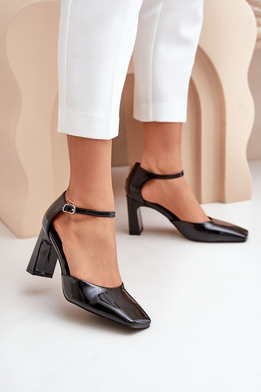 Block heel pumps model 203594 Step in style Step in style