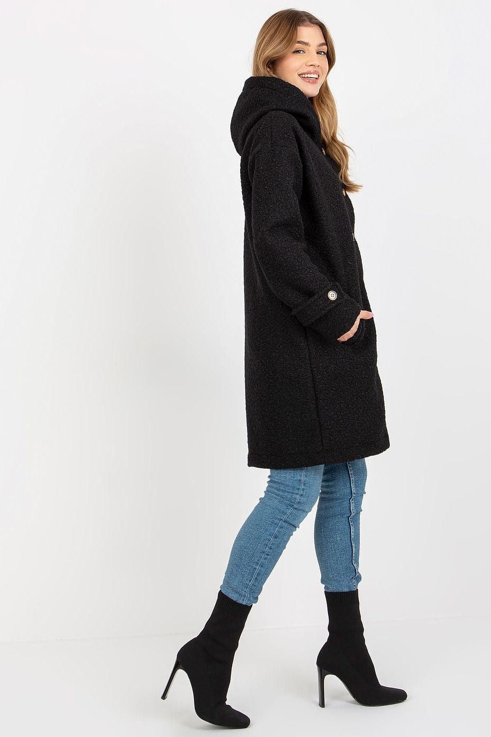 Coat model 175173 Relevance Relevance