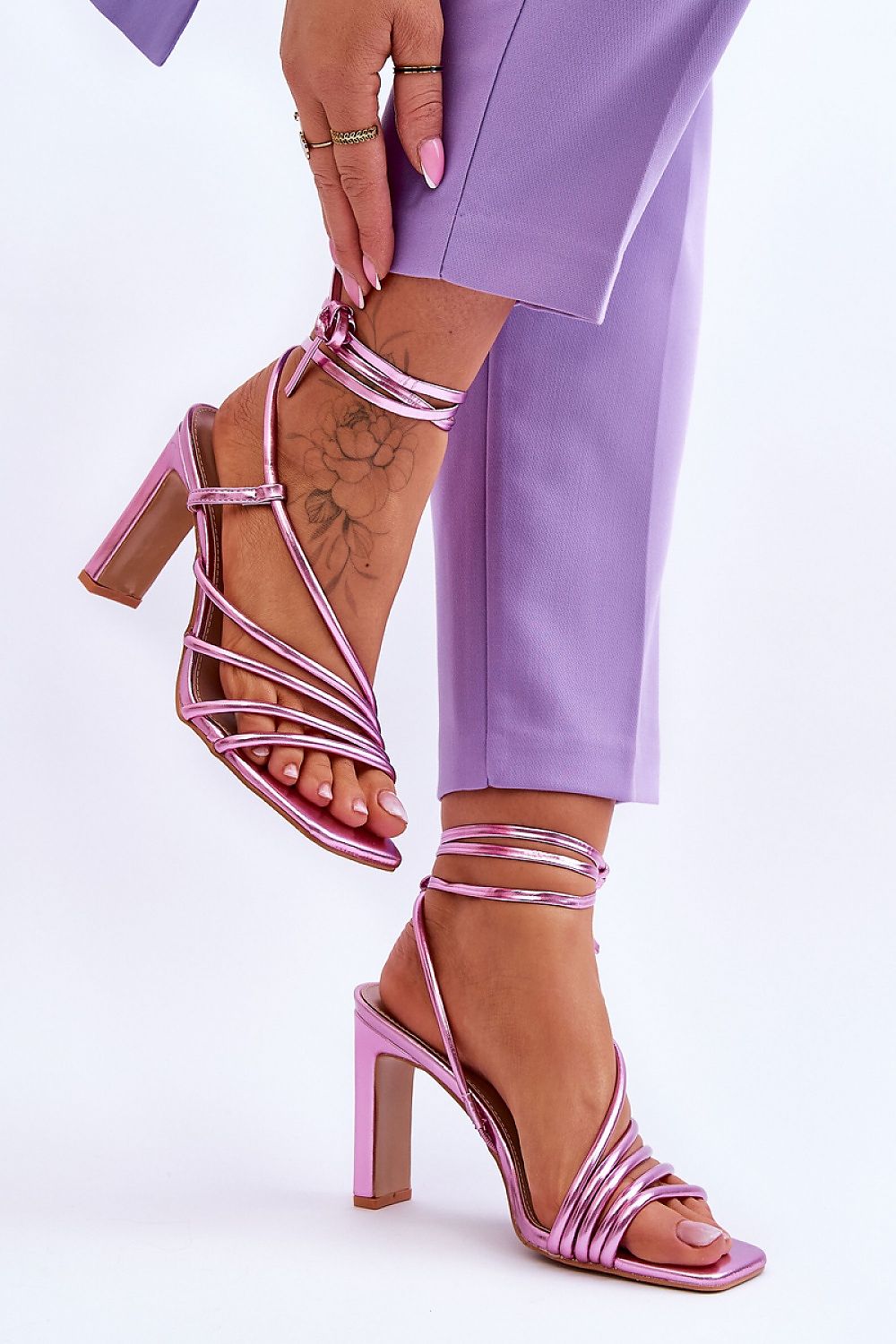 Strappy sandals model 179627 Step in style Step in style