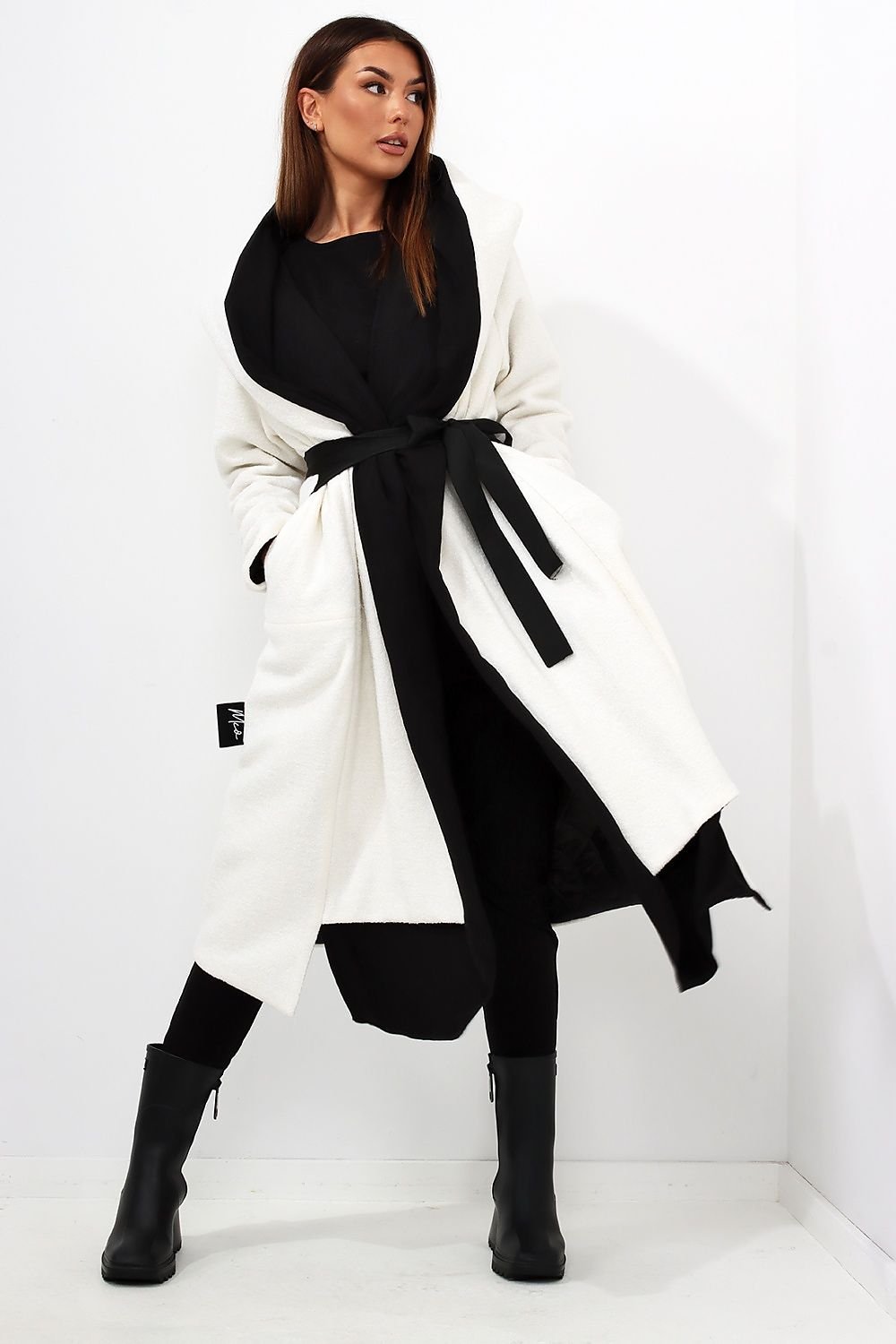 Coat model 187005 Miss City Official Miss City Official