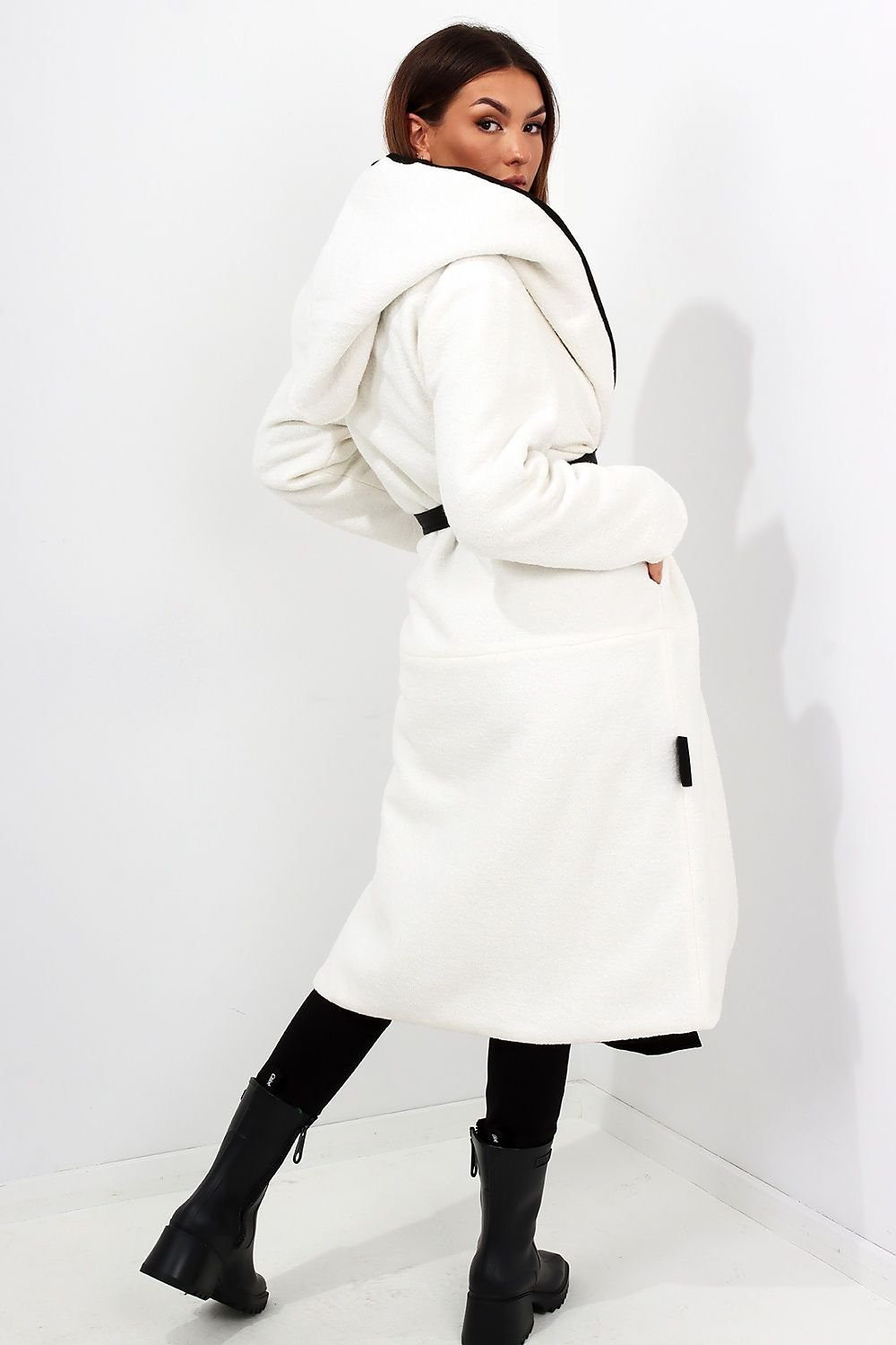 Coat model 187005 Miss City Official Miss City Official