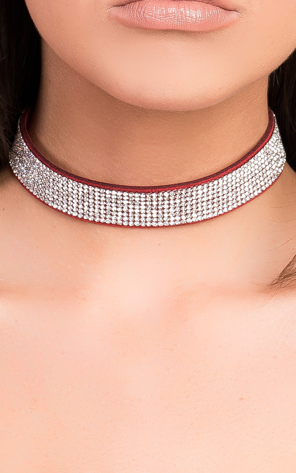 Suede Diamante Choker Moda