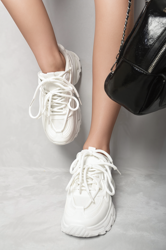 Lace-up Front Chunky Trainers Moda