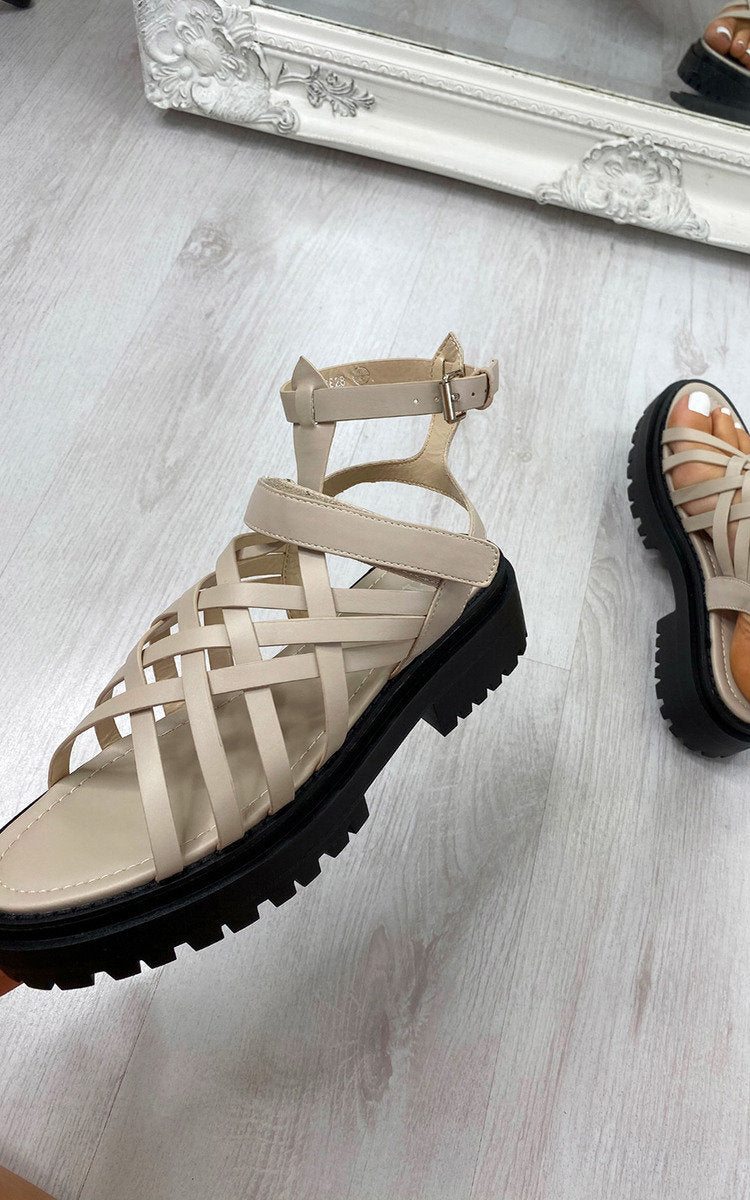 Strappy Sandals Moda