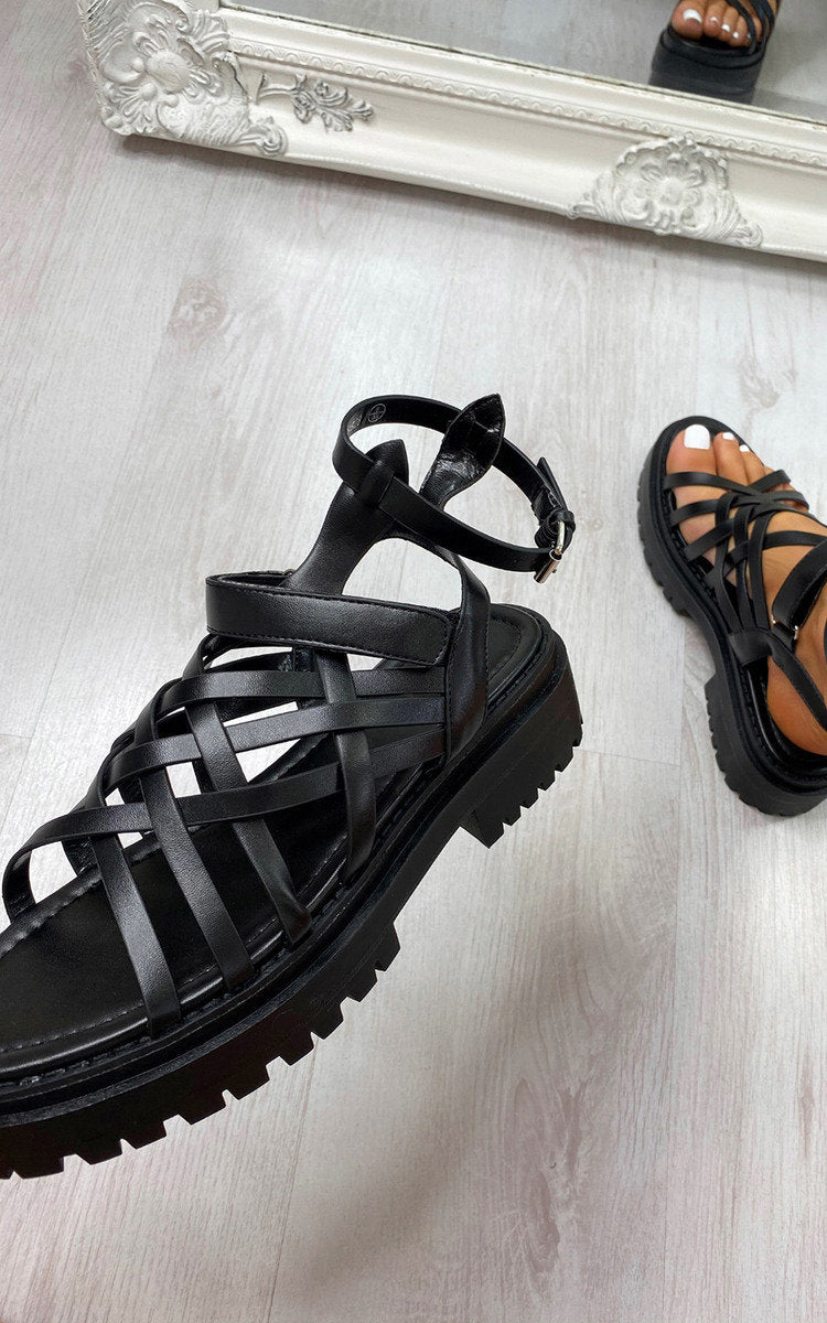 Strappy Sandals Moda