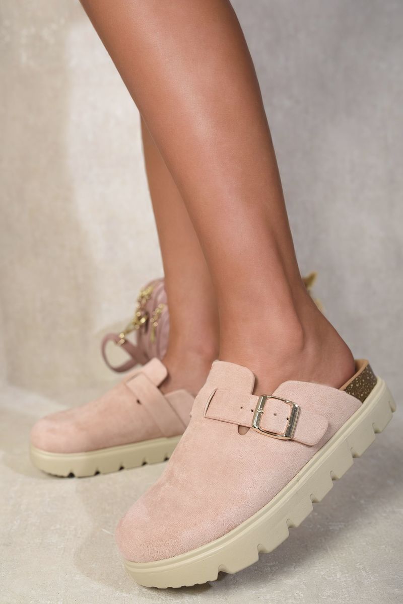 Chunky Closed Toe Buckle Sandals Moda