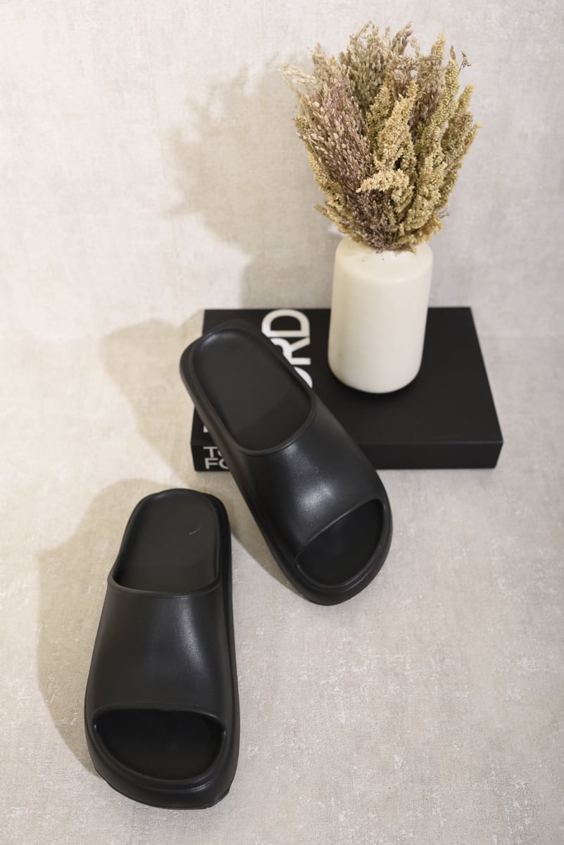 Chunky Slip On Sandals Moda