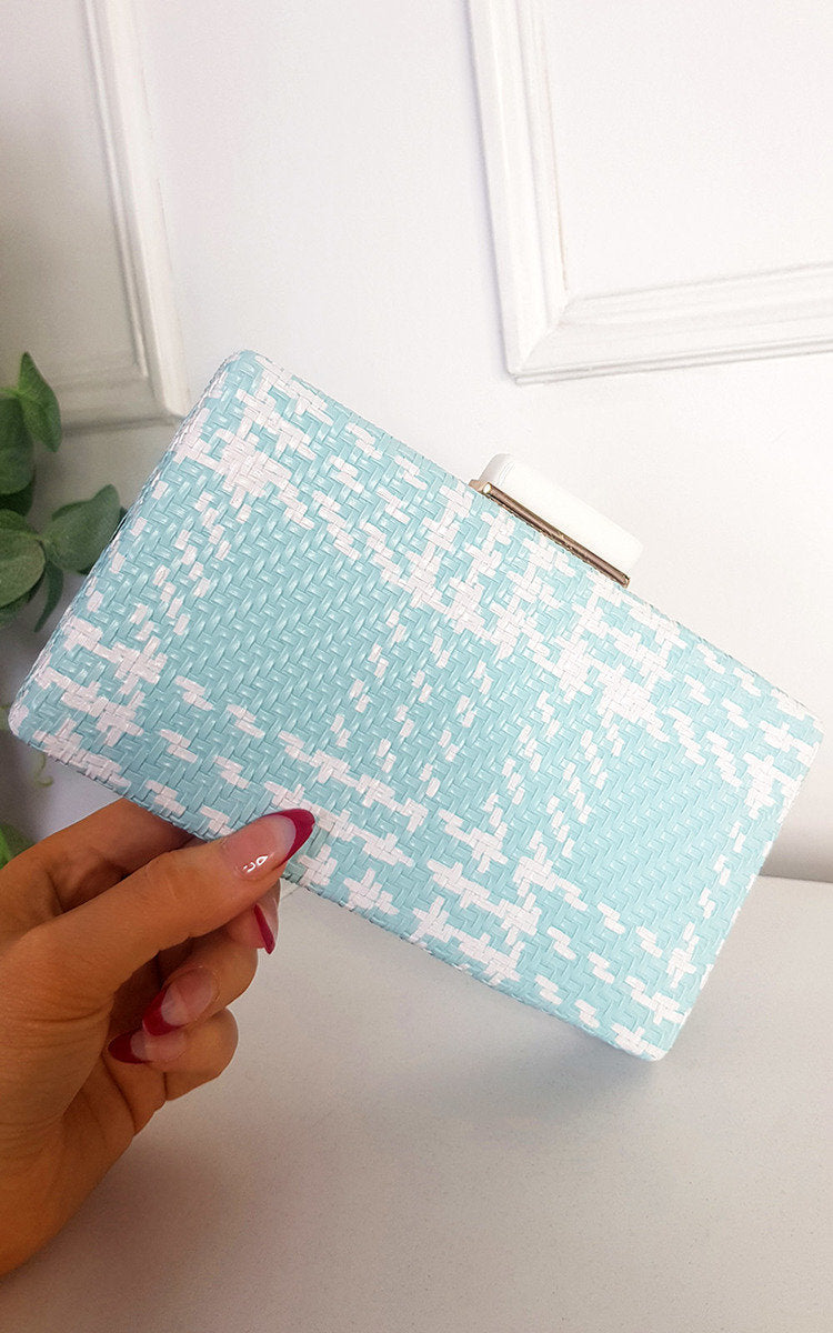 Woven Box Clutch with Long Strap Detail Moda