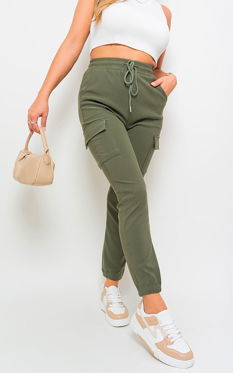 Cargo Pocket Trouser with Drawstring Moda