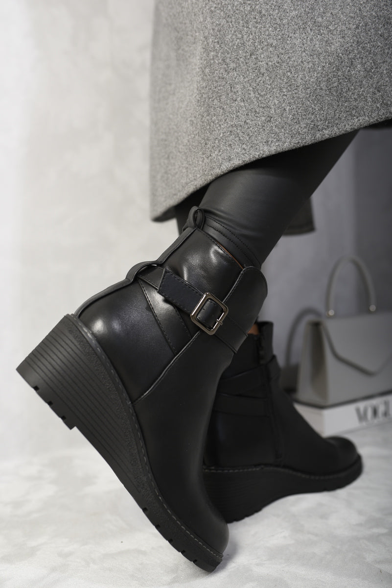 Side Zip Low Wedge Chelsea Ankle Boots Moda