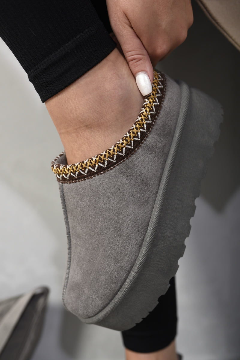 Aztec Detail Low Ankle Platform Slipper Boots Moda