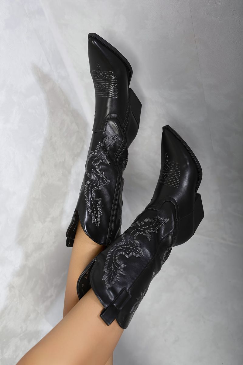 High Pointed Toe Embroidered Thick Heel Cowboy Boots Moda