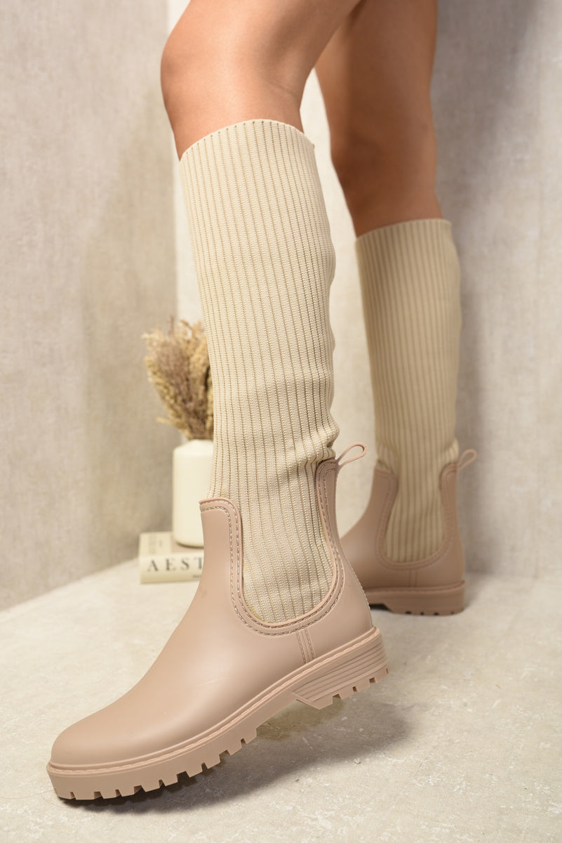 High Sock Platform Boots Moda