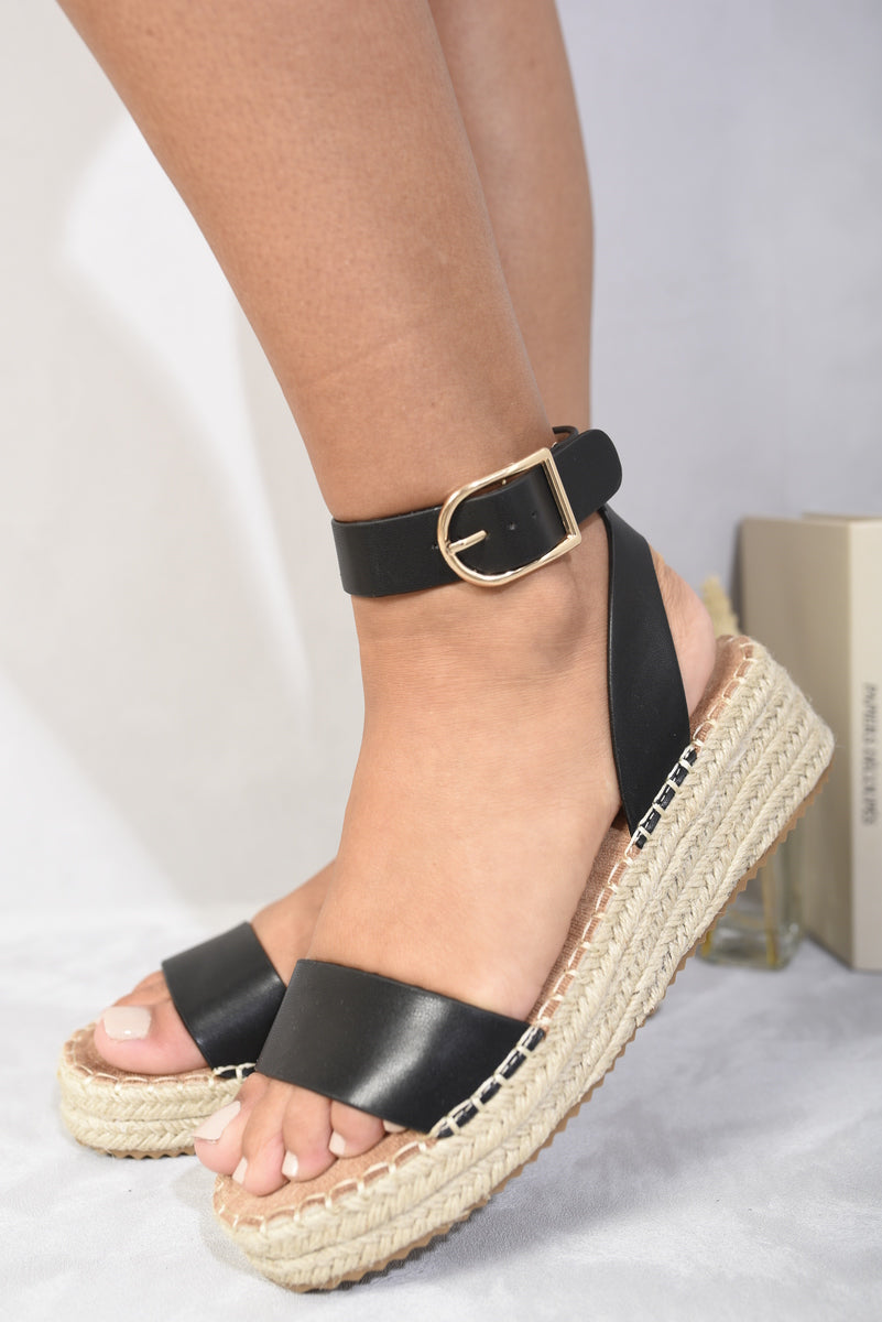 Open Toe Strappy Wedge Sandals Moda