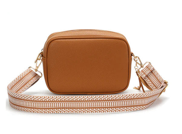 Faux Leather Bag with Strap Detail Moda