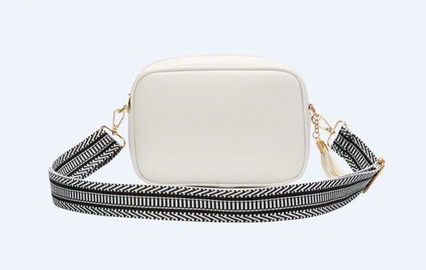 Faux Leather Bag with Strap Detail Moda