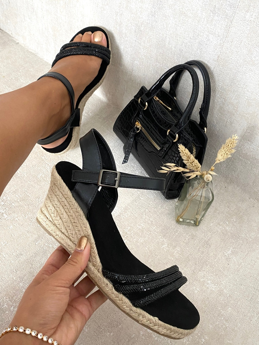 Strappy Wedge Heel Sandals Moda