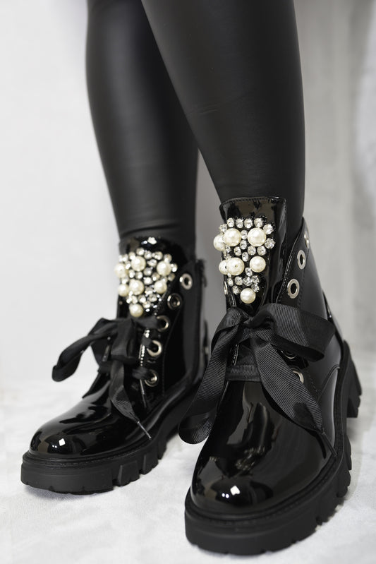 Pearl Rhinestone Lace up Round Toe Ankle Boots