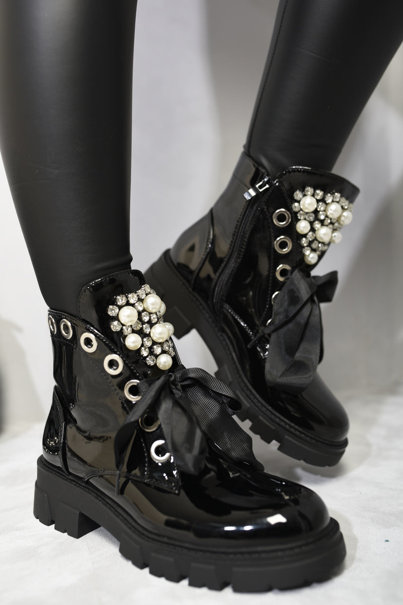 Pearl Rhinestone Lace up Round Toe Ankle Boots