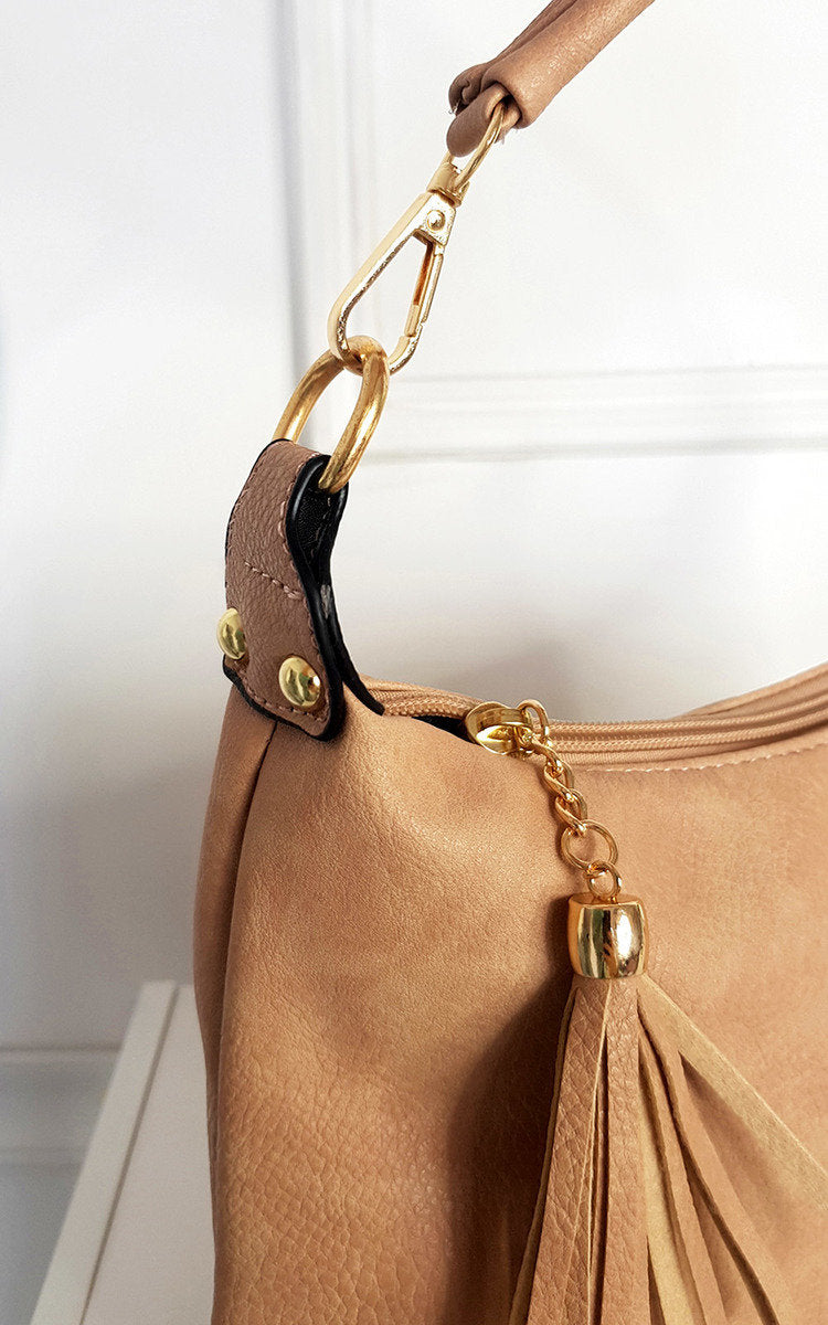 Faux Leather Shoulder Bag with Tassel Zip and Removable Strap Moda