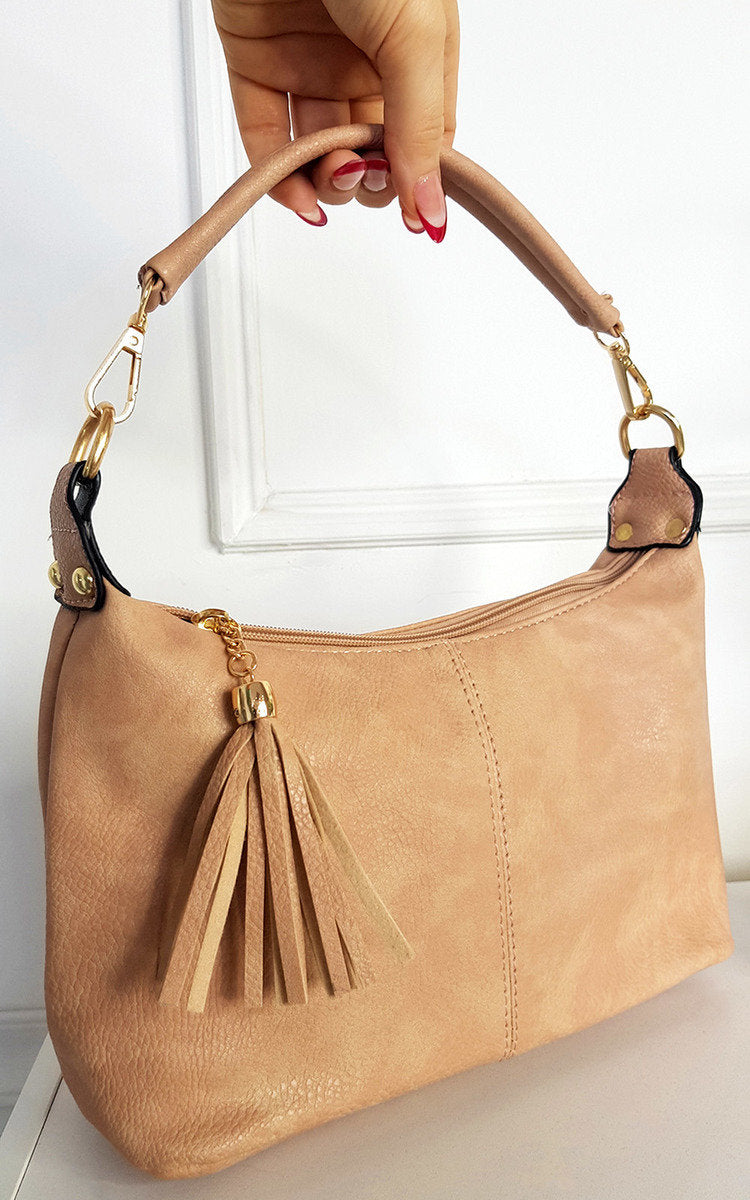 Faux Leather Shoulder Bag with Tassel Zip and Removable Strap Moda