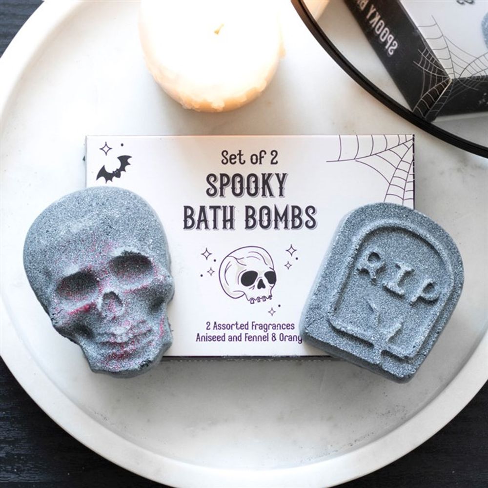 Set of 2 Spooky Aniseed, Fennel & Orange Bath Bombs N/A