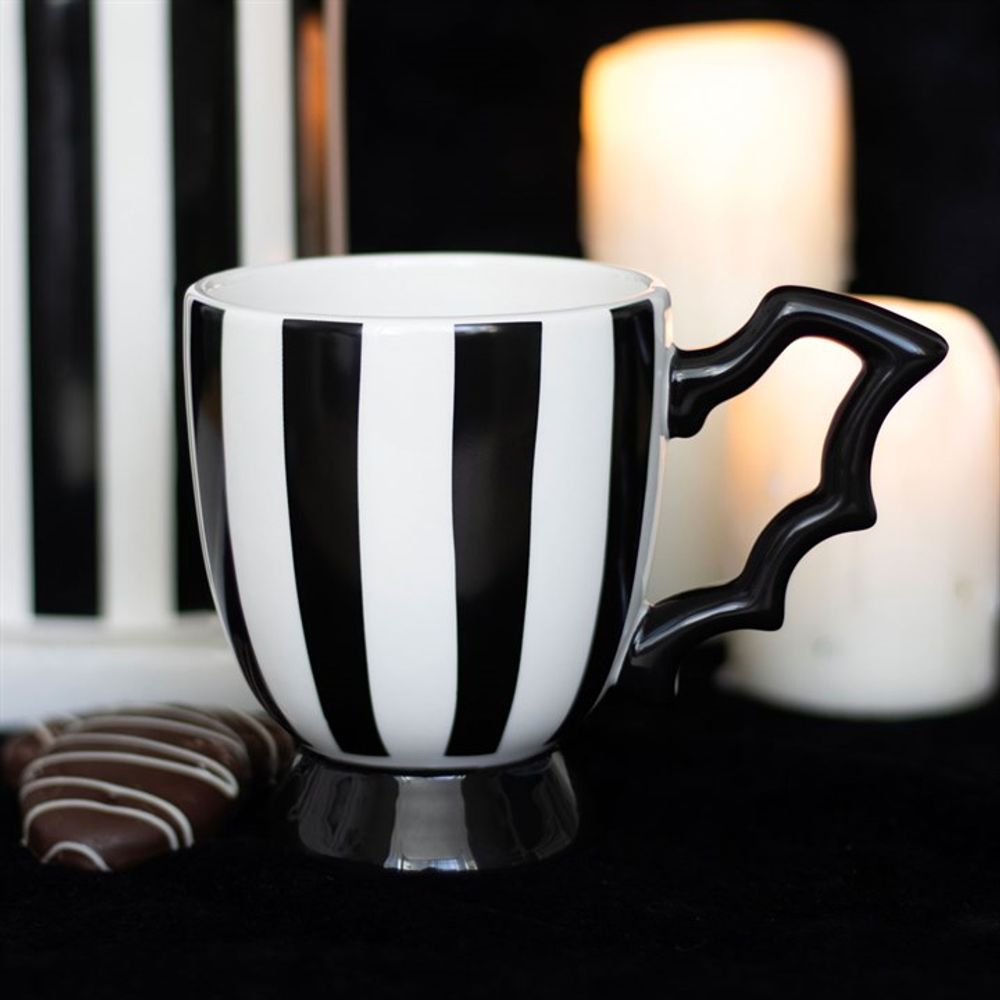 Striped Bat Wing Teacup N/A