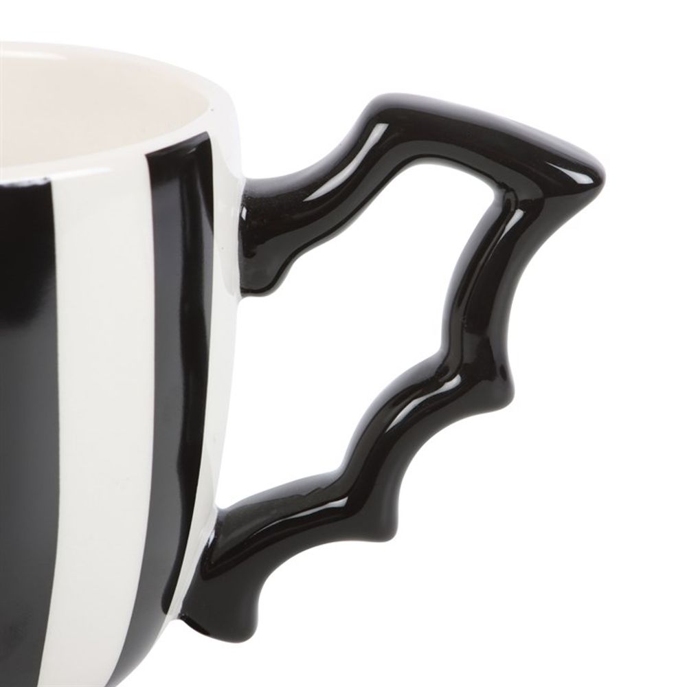 Striped Bat Wing Teacup N/A