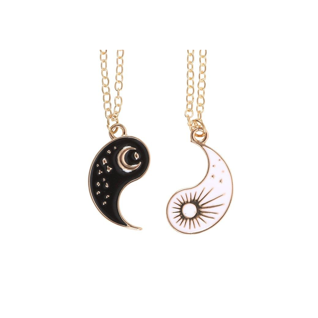 Pair of Yin Yang Best Friend Pendant Necklaces N/A