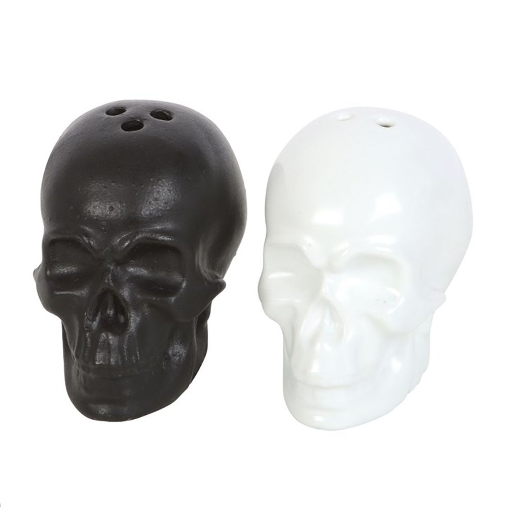 Skull Salt and Pepper Shakers N/A