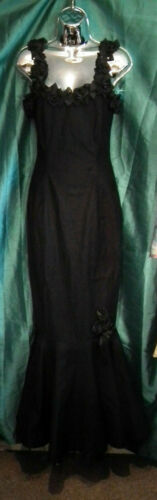 Beautiful Black Long Sexy Dress Gothic Style Size 8 Black rose's Phaze Clothing Phaze clothing