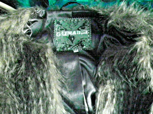 Faux Fur very Shaggy Jacket,owl feather style lined, gorgeus item.size8/10uk. Feather