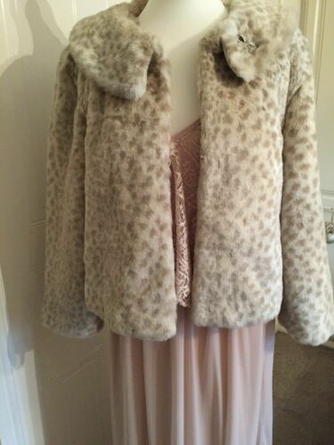 Faux Fur Animal Print Jacket Ideal For Party Season Size 14 Amaranto Immaculate Amaranto