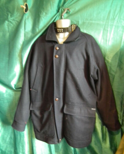 Berketex 3/4 navy winter coat,lined,padded,zip &toggle wool 38-40"ch,Length 35" NAVY