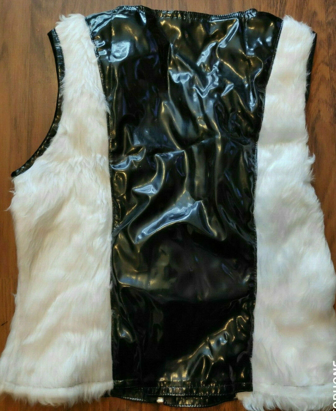 PUNK PhazeClothing FunkyWHITE fauxFur/pvc Side Panels,back&front Top New Size 14 T.O.P.